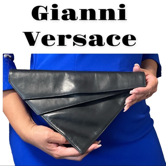 Rare Triangular Black Clutch Bag by Gianni Versace Couture 1980 - Picture 2 of 16